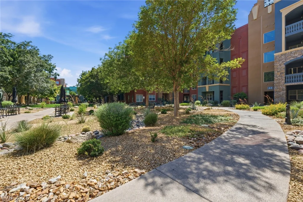 44 Serene, Las Vegas, NV 89123