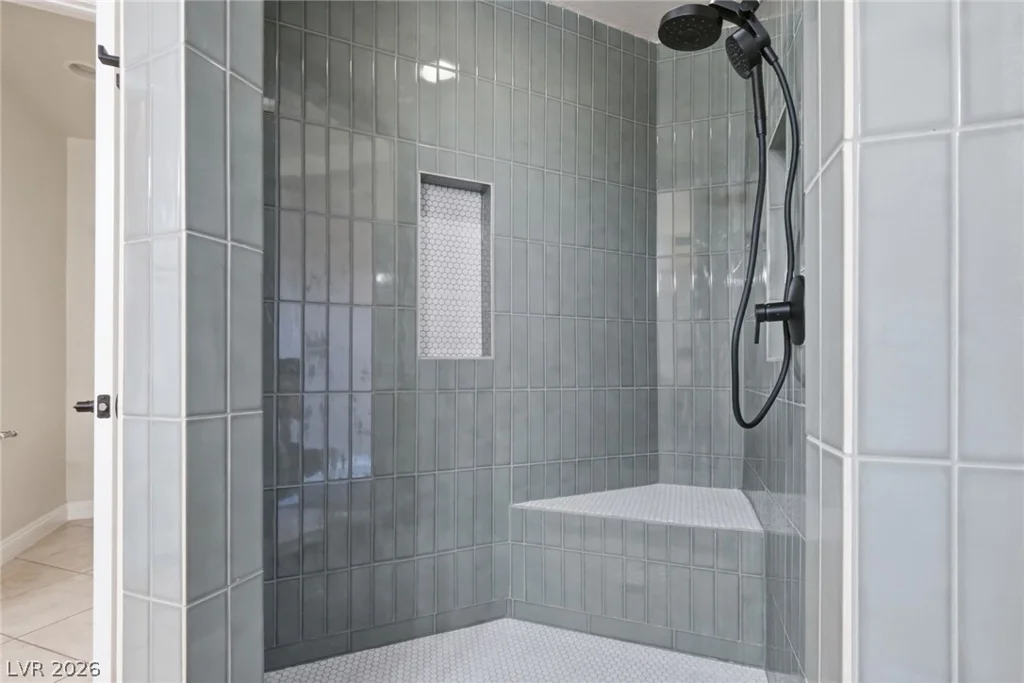 44 Serene, Las Vegas, NV 89123
