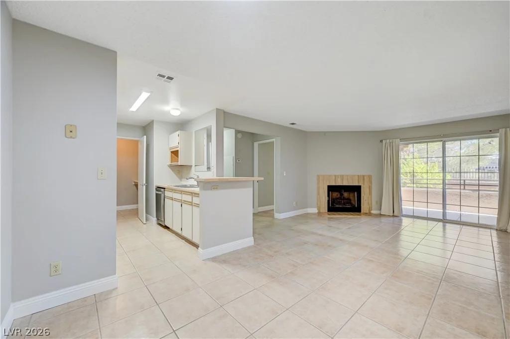 2200 Fort Apache, Las Vegas, NV 89117