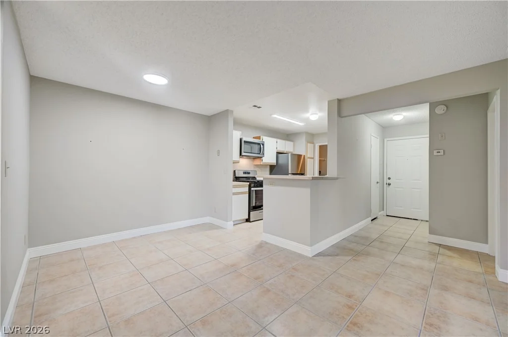 2200 Fort Apache, Las Vegas, NV 89117