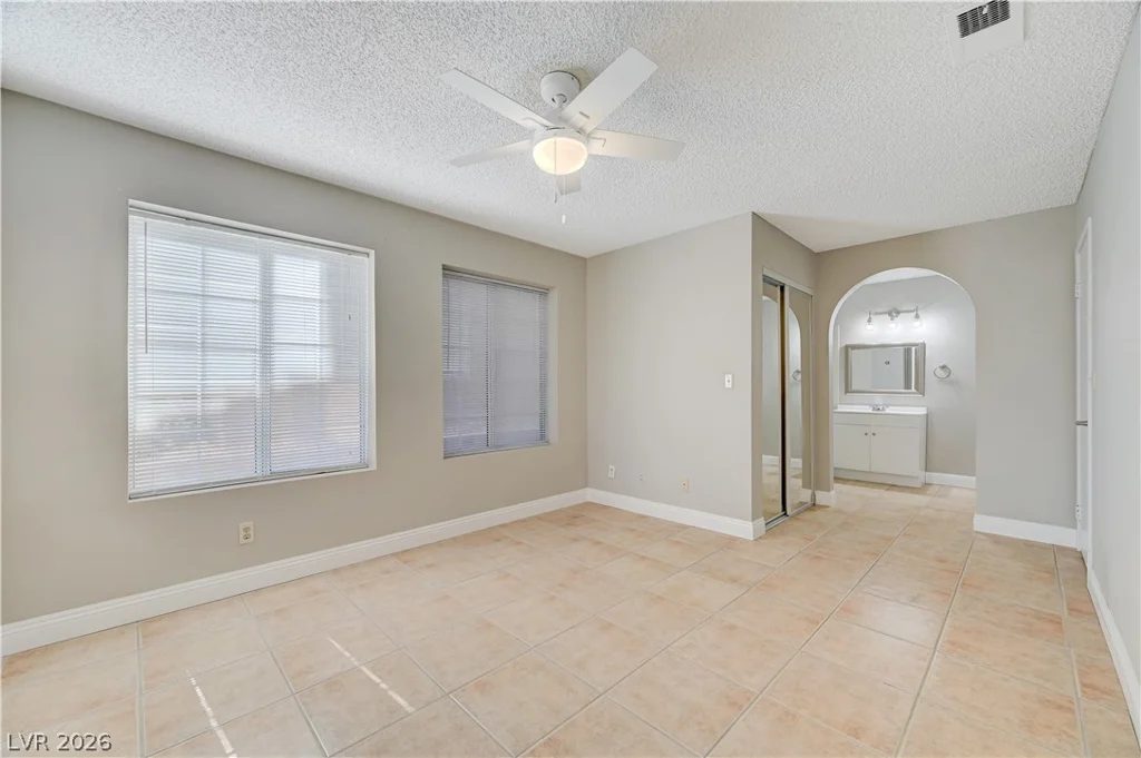 2200 Fort Apache, Las Vegas, NV 89117
