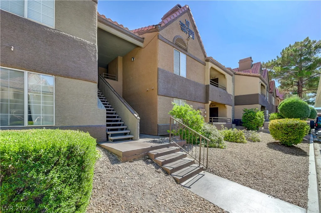 2200 Fort Apache, Las Vegas, NV 89117