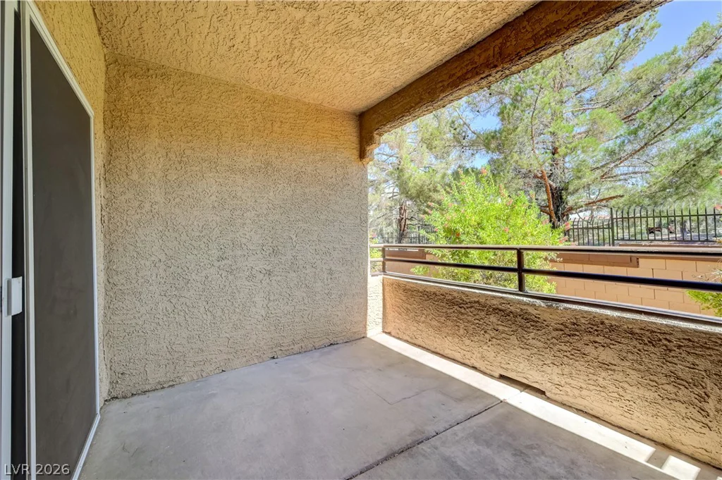 2200 Fort Apache, Las Vegas, NV 89117