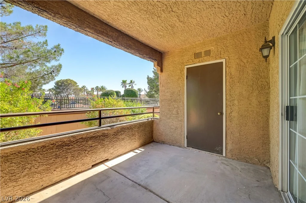 2200 Fort Apache, Las Vegas, NV 89117
