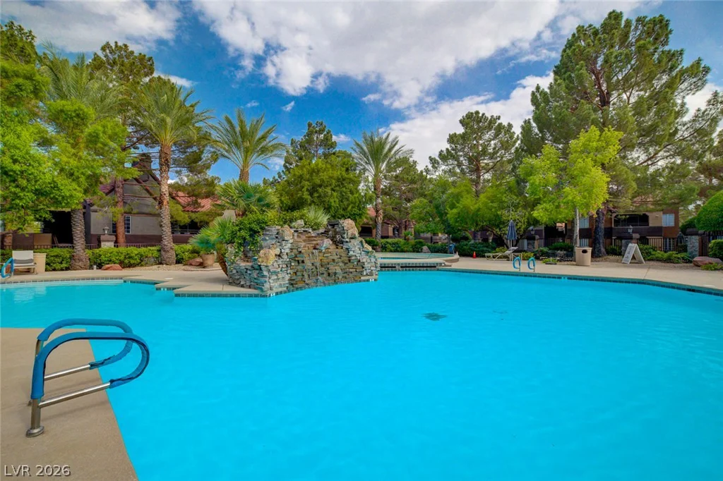 2200 Fort Apache, Las Vegas, NV 89117