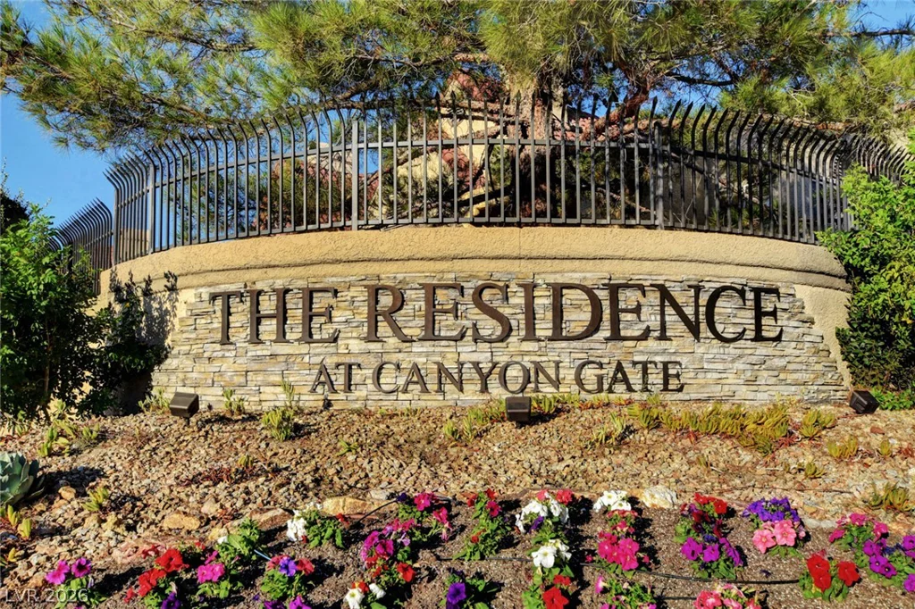 2200 Fort Apache, Las Vegas, NV 89117