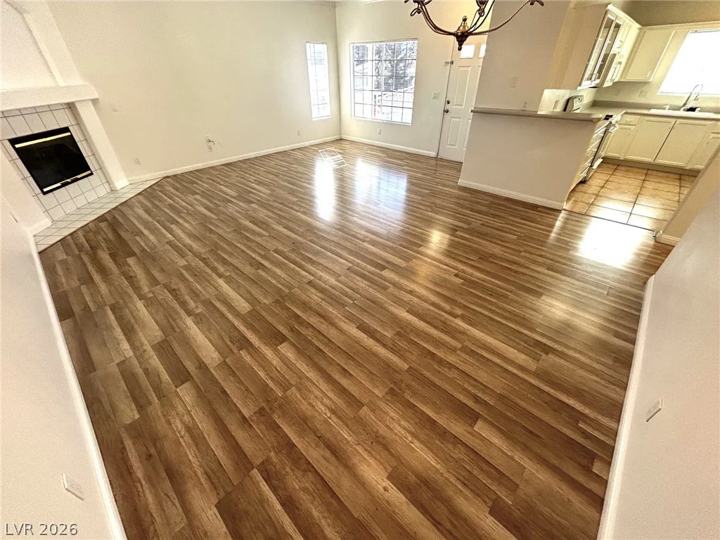1900 Torrey Pines, Las Vegas, NV 89108
