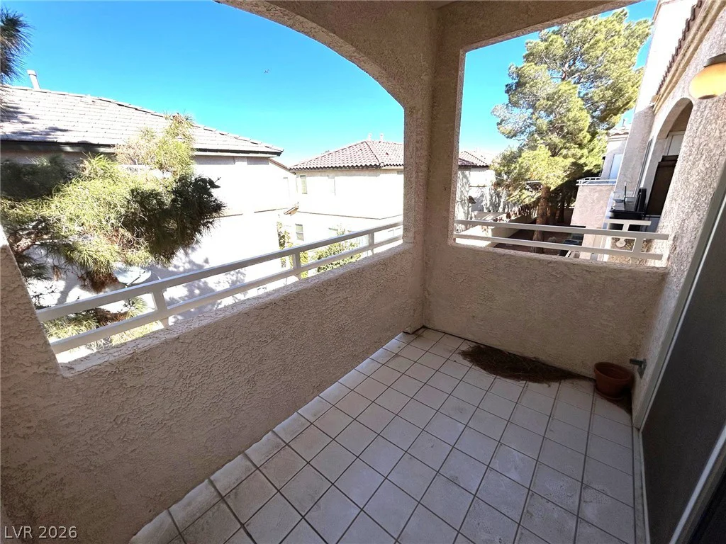 1900 Torrey Pines, Las Vegas, NV 89108