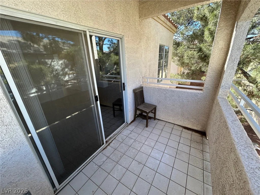 1900 Torrey Pines, Las Vegas, NV 89108