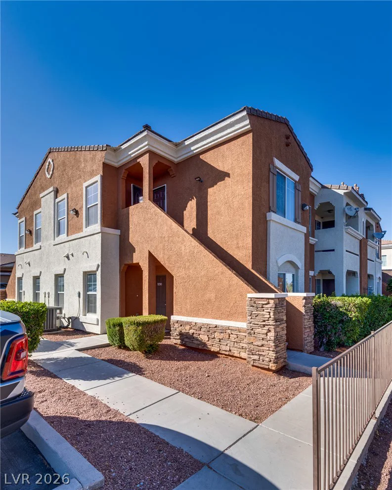 9303 Gilcrease, Las Vegas, NV 89149