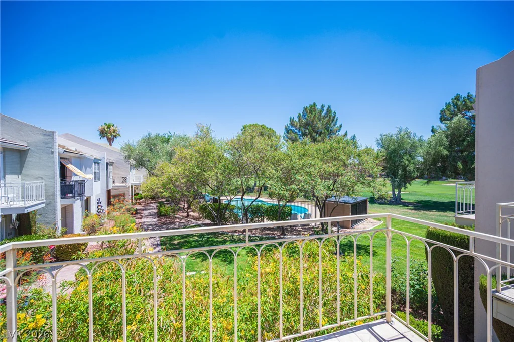 608 Tam O Shanter, Las Vegas, NV 89109
