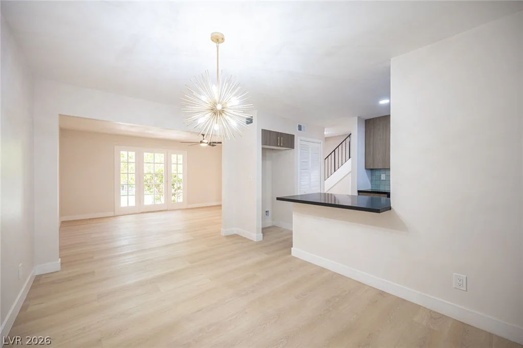 608 Tam O Shanter, Las Vegas, NV 89109