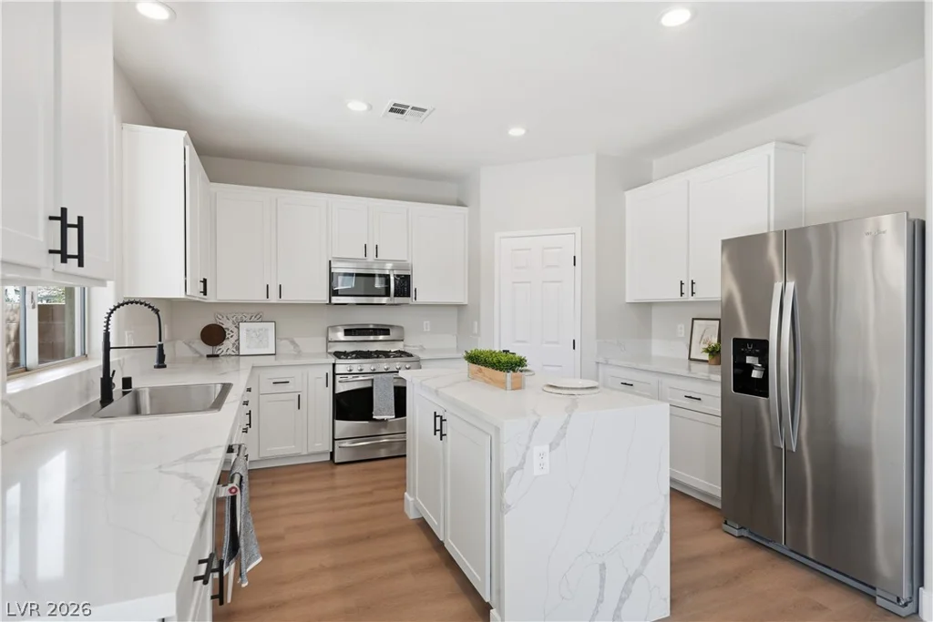 3440 Bella Viera, Las Vegas, NV 89141