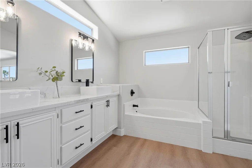 3440 Bella Viera, Las Vegas, NV 89141