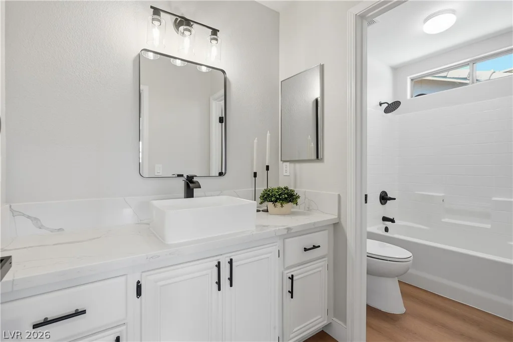 3440 Bella Viera, Las Vegas, NV 89141