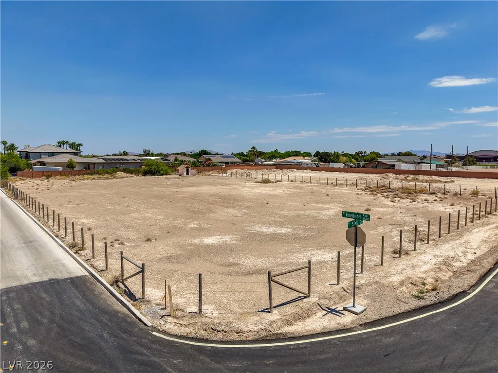 6465 Meisenheimer, Las Vegas, NV 89131
