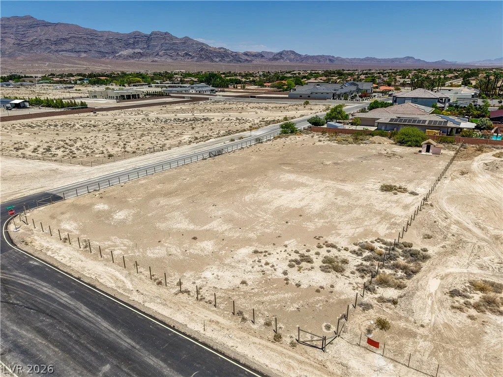6465 Meisenheimer, Las Vegas, NV 89131