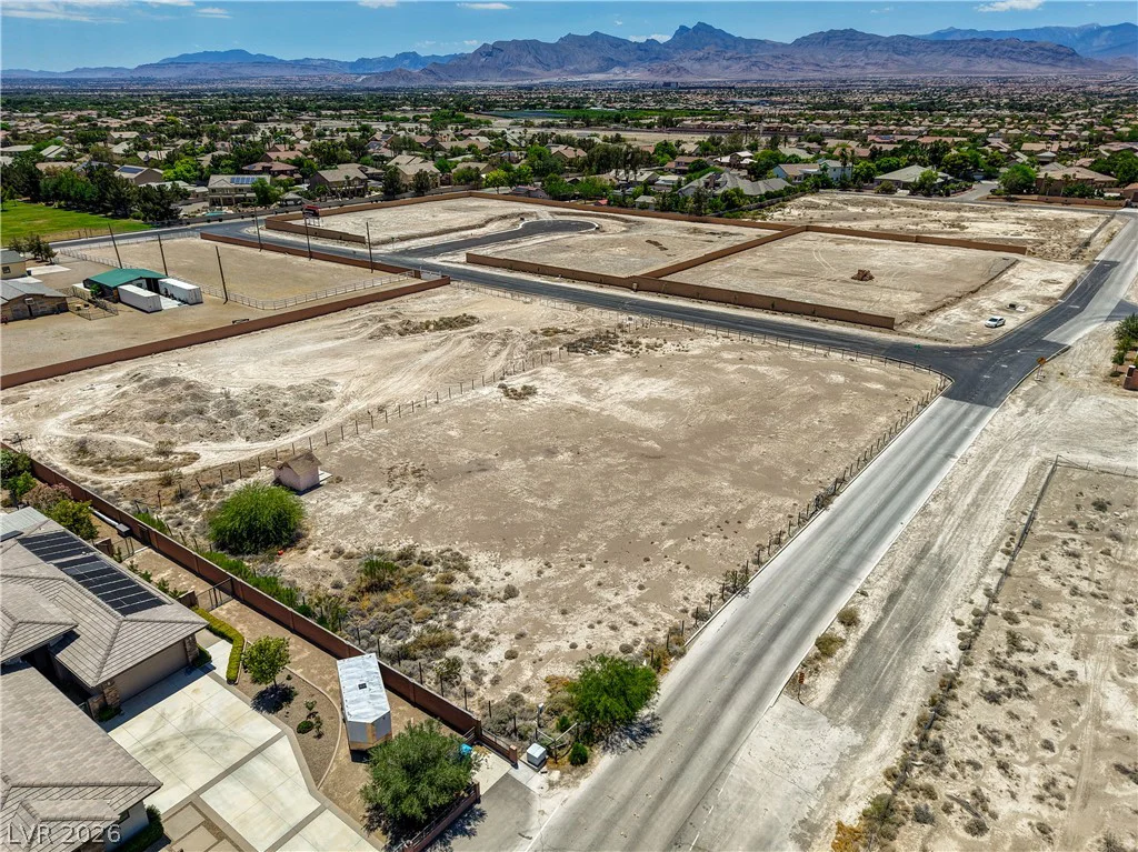 6465 Meisenheimer, Las Vegas, NV 89131