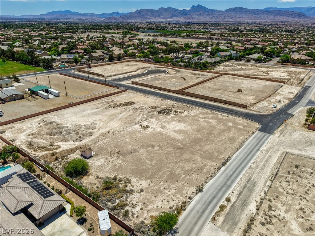 6465 Meisenheimer, Las Vegas, NV 89131