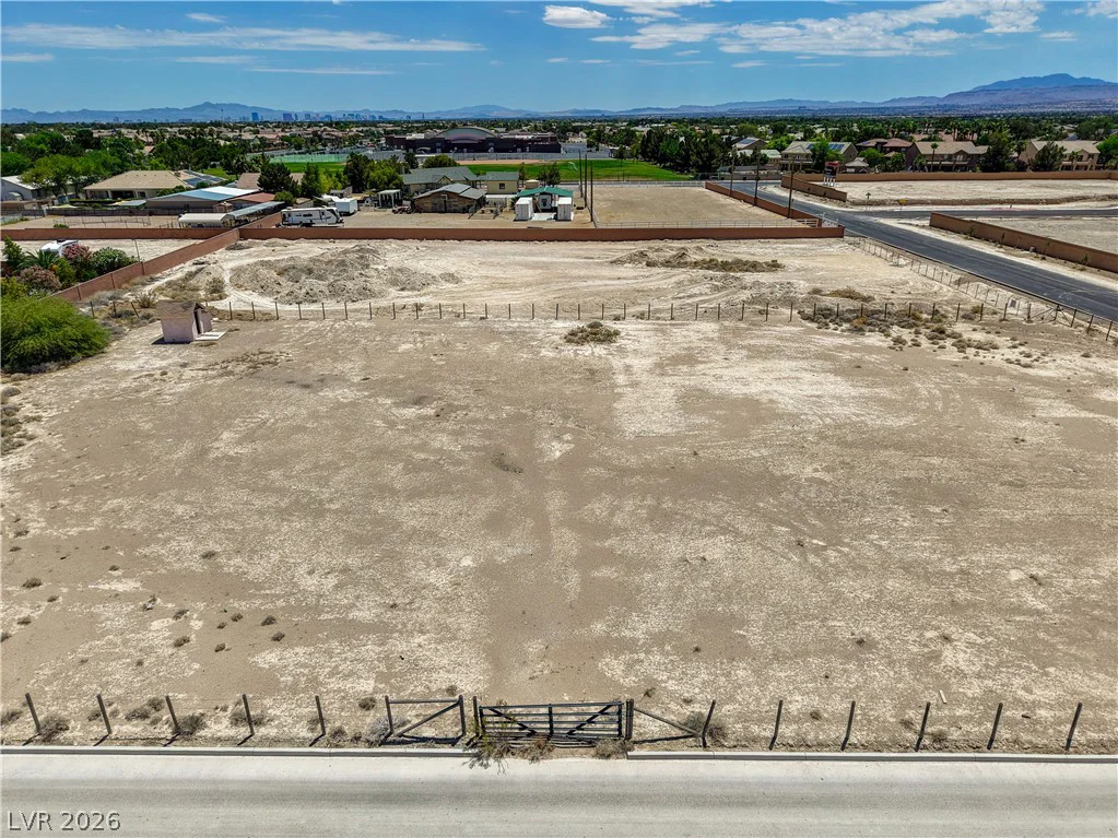 6465 Meisenheimer, Las Vegas, NV 89131