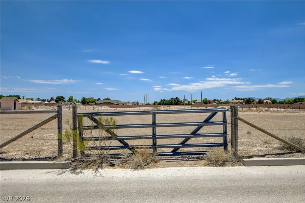 6465 Meisenheimer, Las Vegas, NV 89131