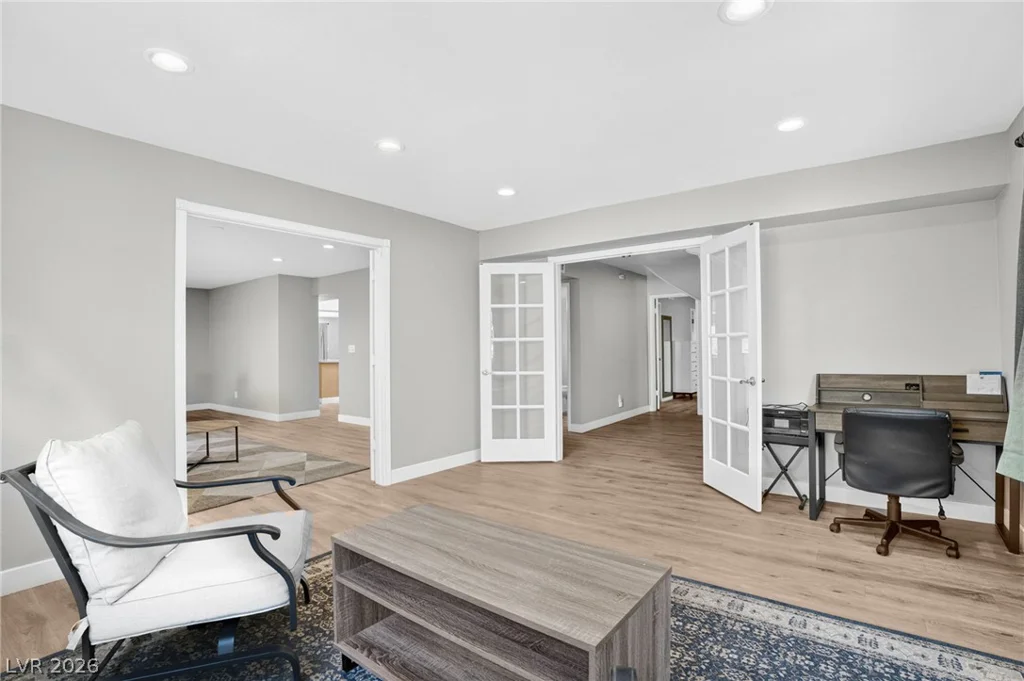 4401 Parkchester, Las Vegas, NV 89108