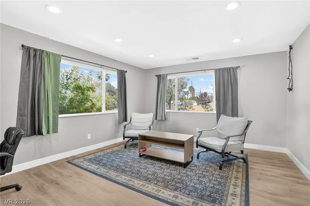 4401 Parkchester, Las Vegas, NV 89108