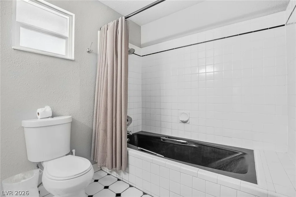 4401 Parkchester, Las Vegas, NV 89108