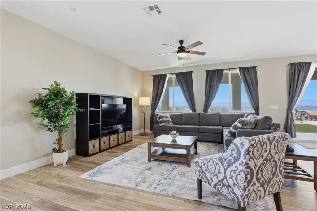 724 Naples, Henderson, NV 89015