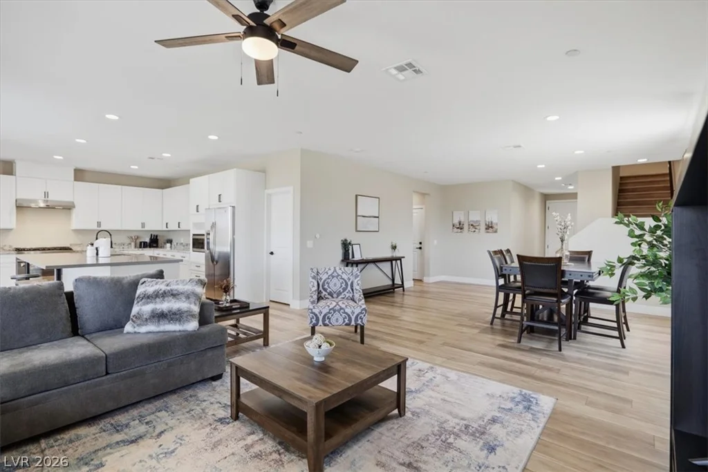 724 Naples, Henderson, NV 89015