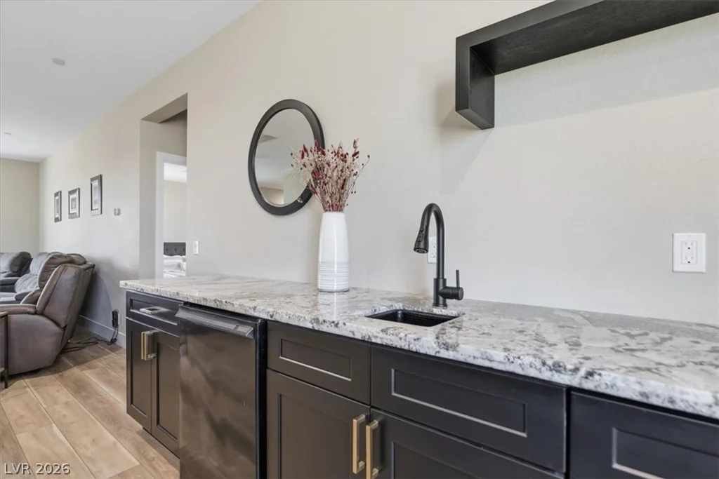724 Naples, Henderson, NV 89015