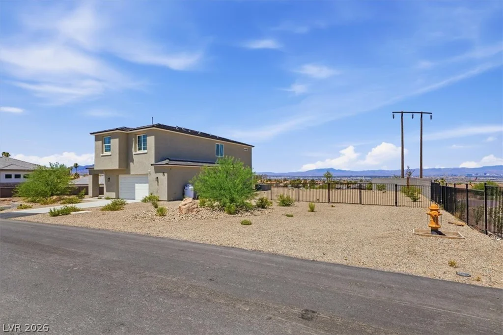 724 Naples, Henderson, NV 89015