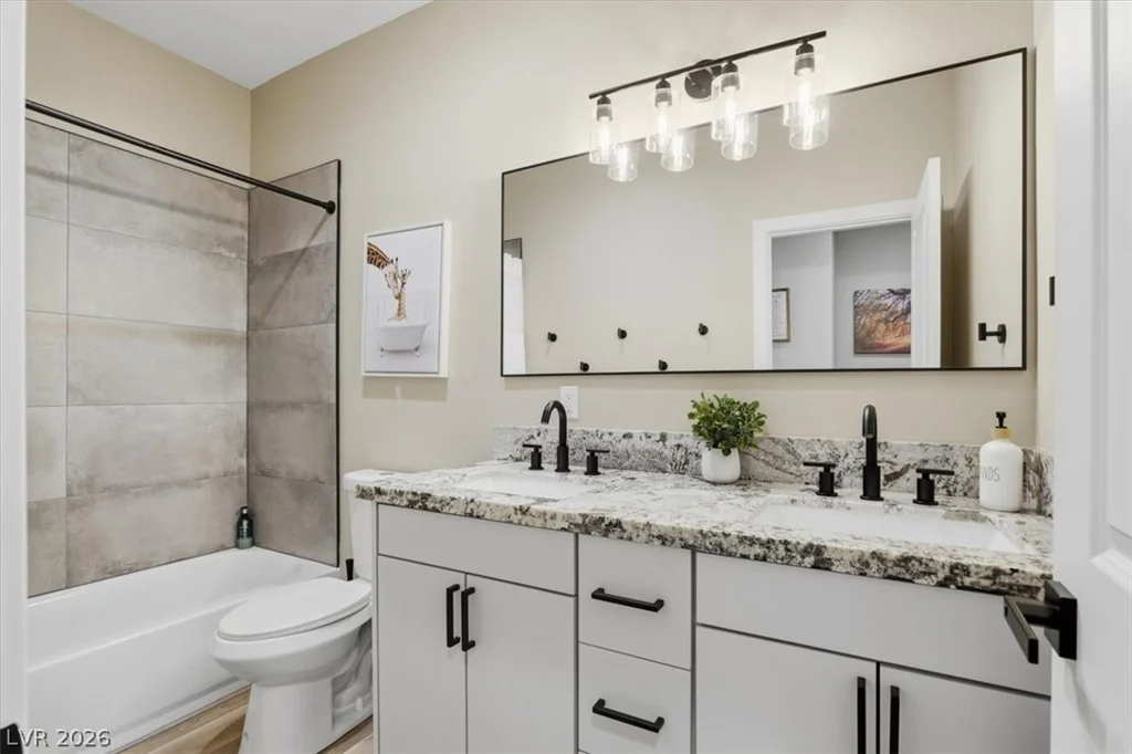 724 Naples, Henderson, NV 89015