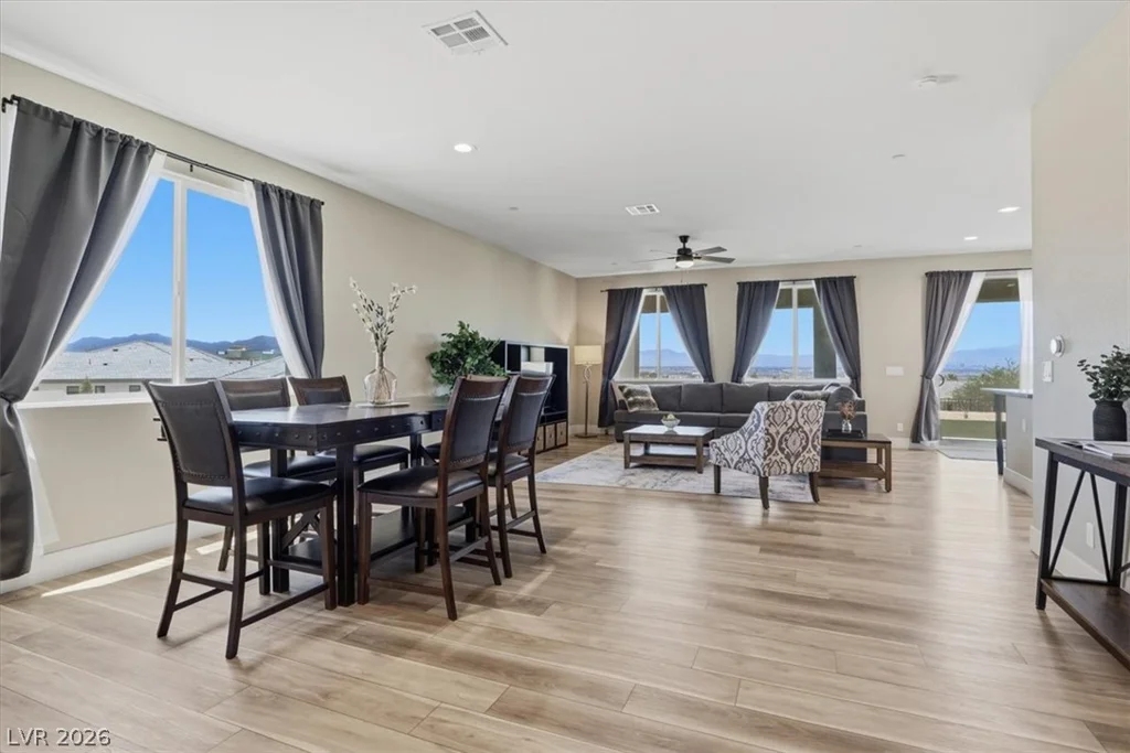 724 Naples, Henderson, NV 89015