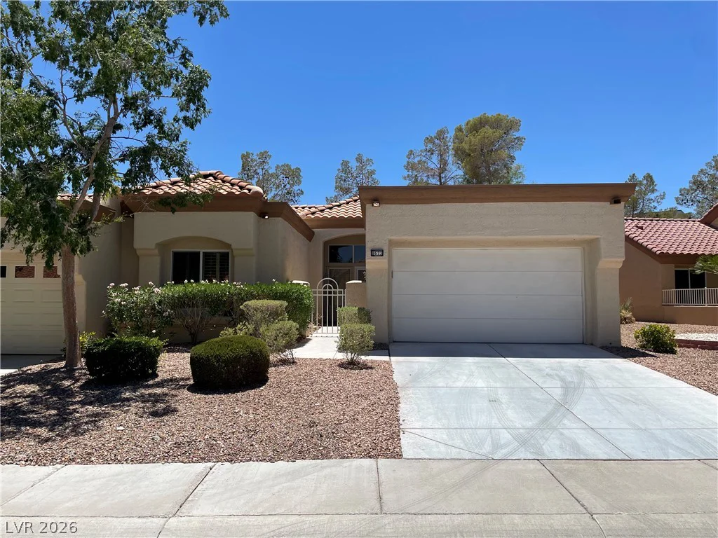 8673 Prairie Hill, Las Vegas, NV 89134