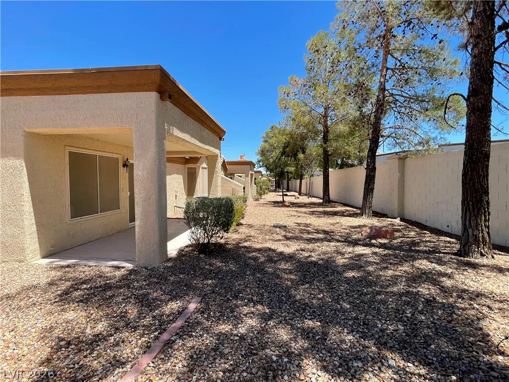 8673 Prairie Hill, Las Vegas, NV 89134