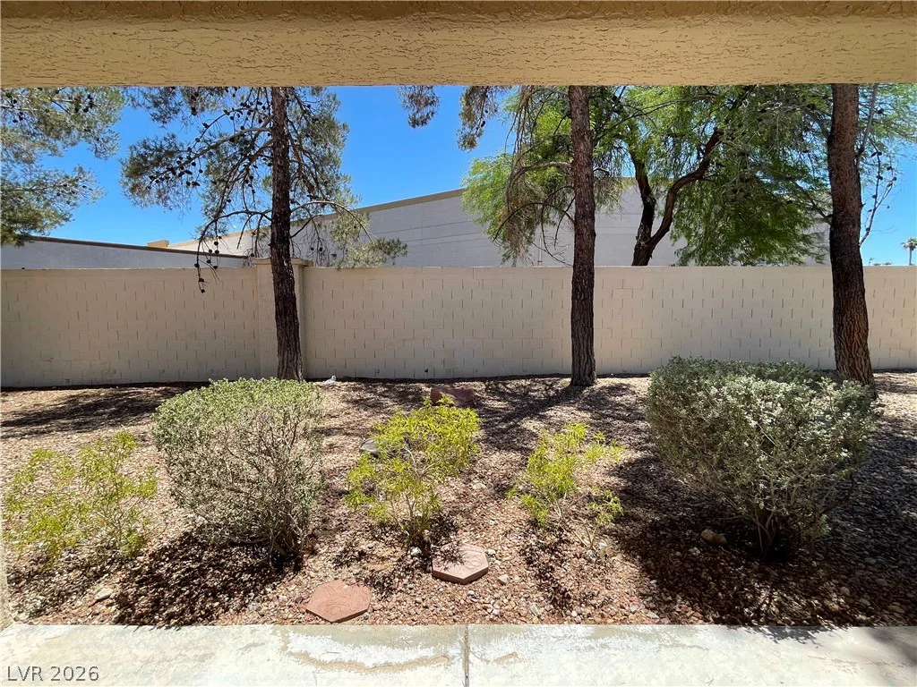 8673 Prairie Hill, Las Vegas, NV 89134