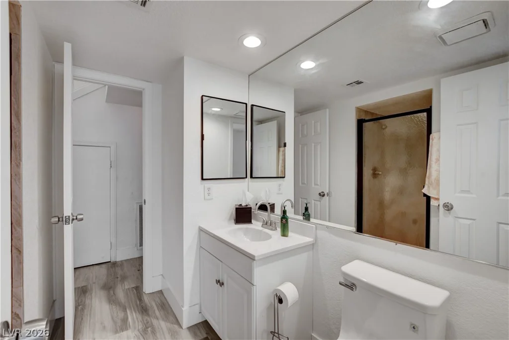 4049 Chalfont, Las Vegas, NV 89121