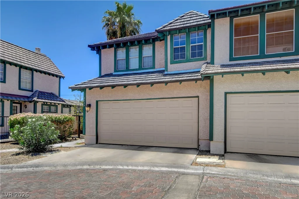 4049 Chalfont, Las Vegas, NV 89121