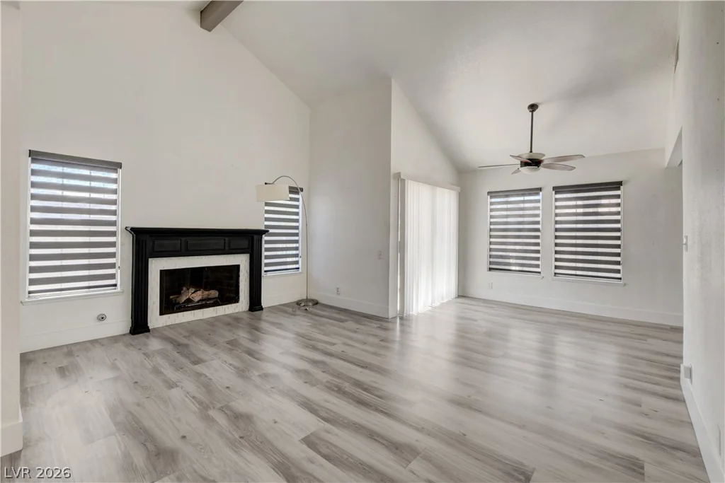 4049 Chalfont, Las Vegas, NV 89121
