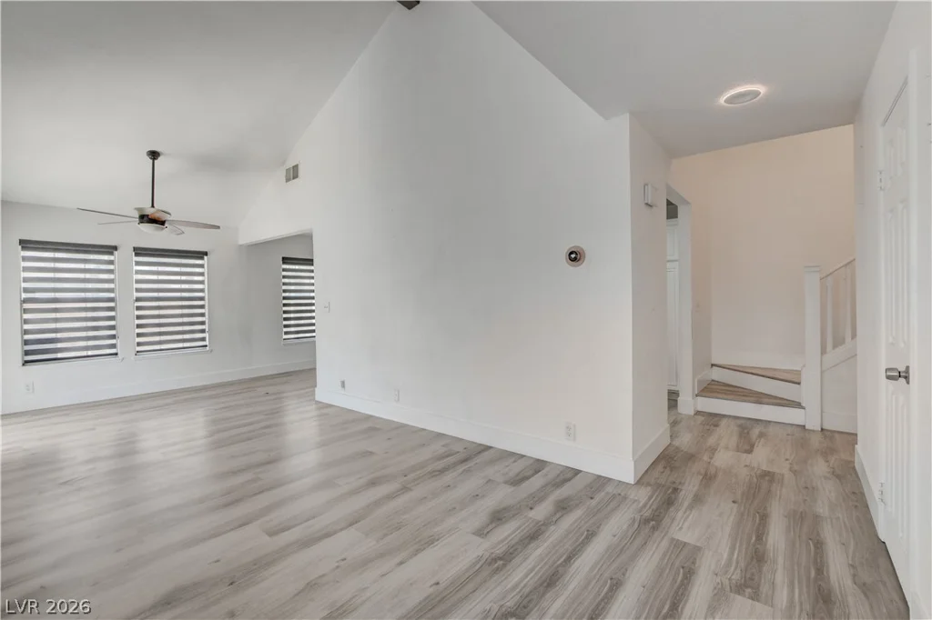 4049 Chalfont, Las Vegas, NV 89121