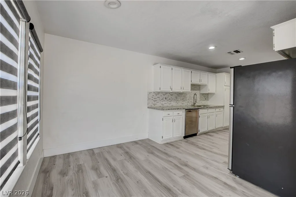 4049 Chalfont, Las Vegas, NV 89121