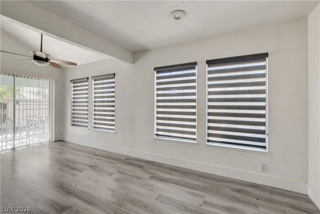 4049 Chalfont, Las Vegas, NV 89121