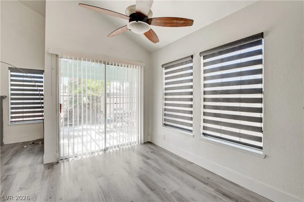 4049 Chalfont, Las Vegas, NV 89121