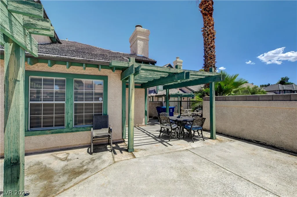 4049 Chalfont, Las Vegas, NV 89121