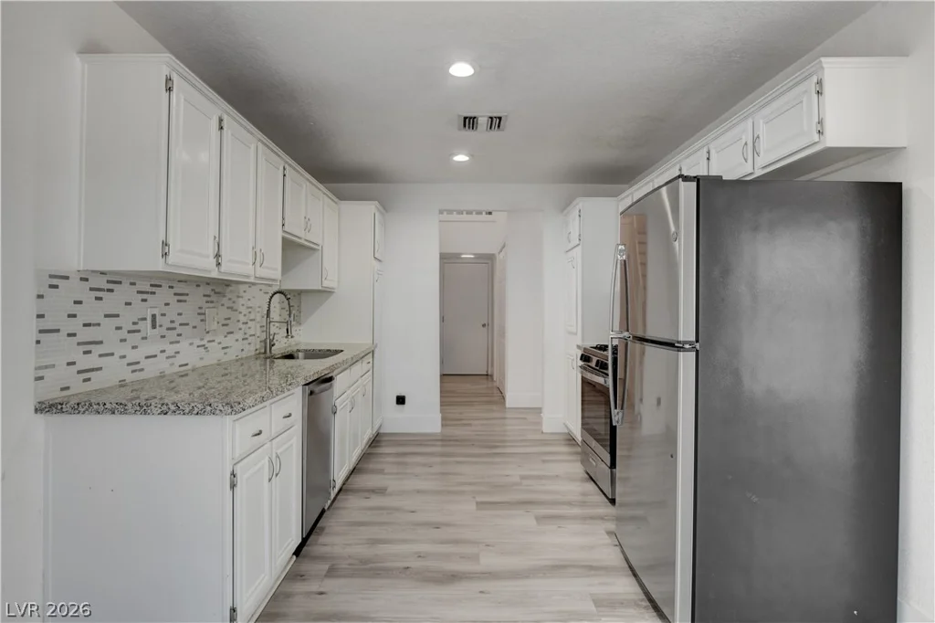 4049 Chalfont, Las Vegas, NV 89121