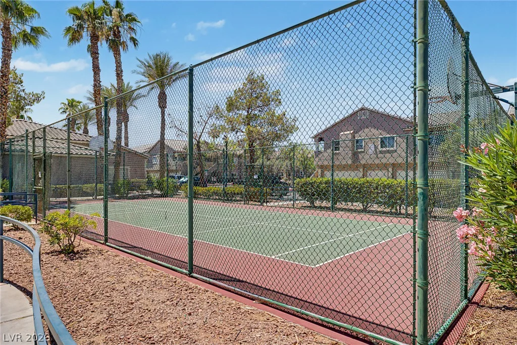 2153 Quarry Ridge, Las Vegas, NV 89117