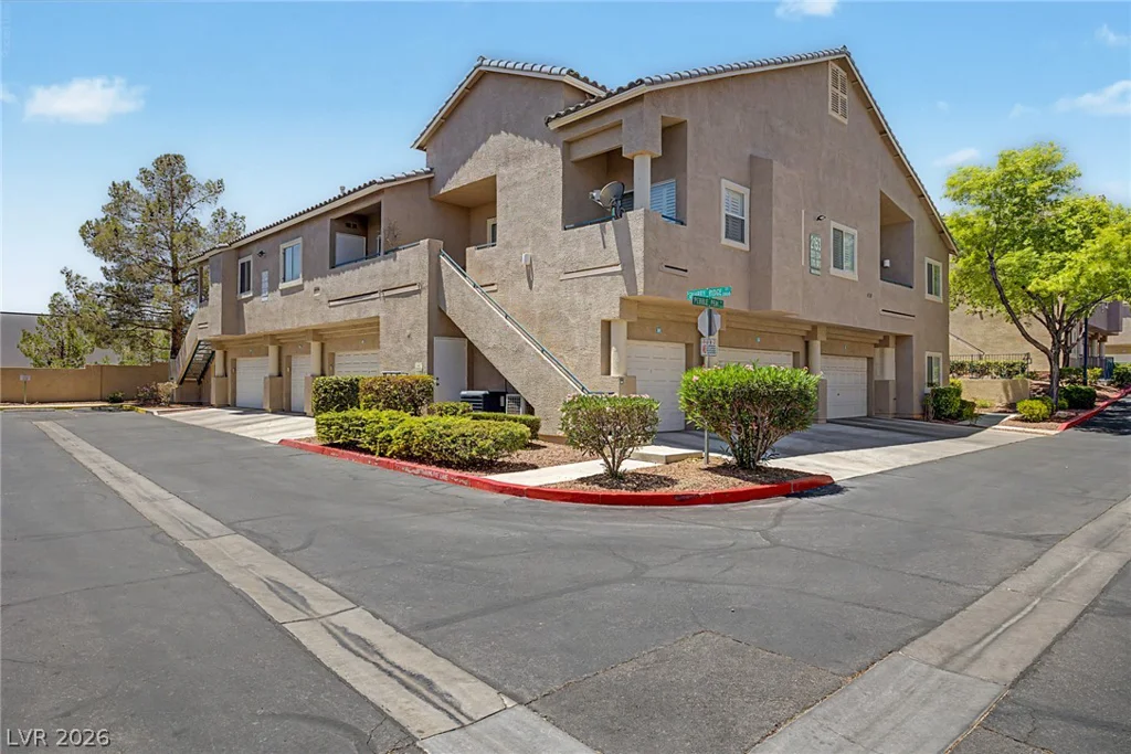 2153 Quarry Ridge, Las Vegas, NV 89117