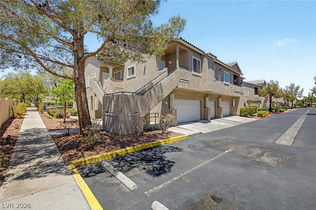 2153 Quarry Ridge, Las Vegas, NV 89117