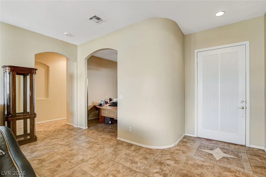 3290 Squire, Las Vegas, NV 89135